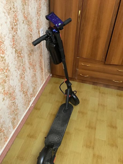 Продам электросамокат