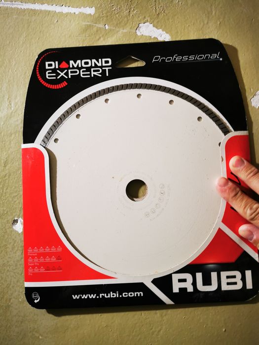 Диамантен диск за мокро рязане Rubi 250mm