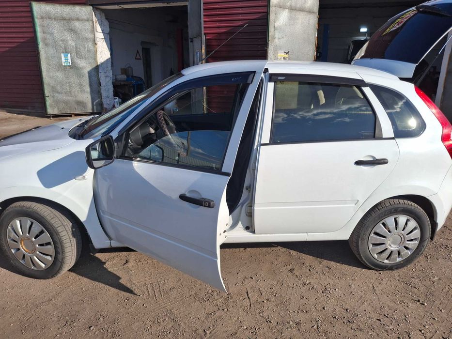 Продается Lada Kalina 2014г