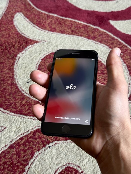 Продается Айфон 7