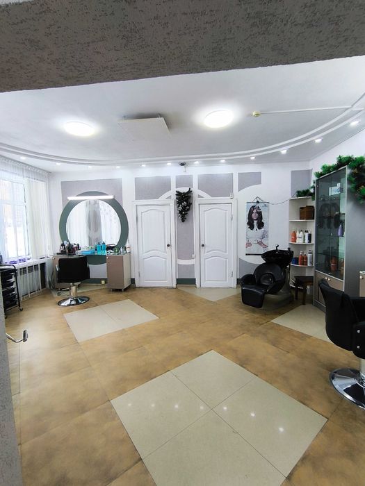 Аренда  помещения для салона красоты или другой деятельности!