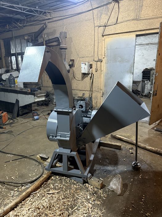 Шох дарахтларни  майдалайдиган  дробилка