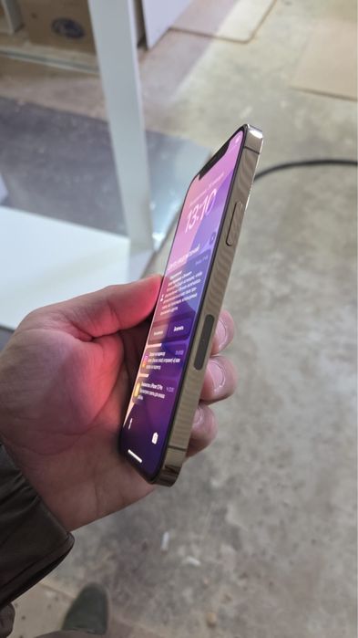 Айфон 12 про не новый