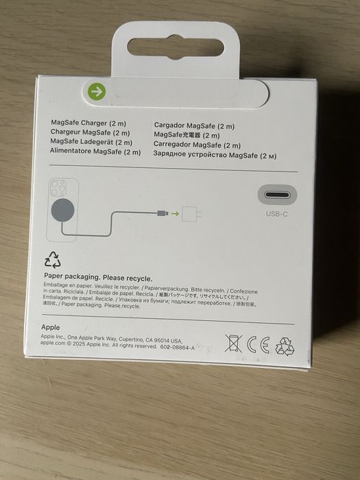 Безжично зарядно Apple Magsafe Wireless Charger