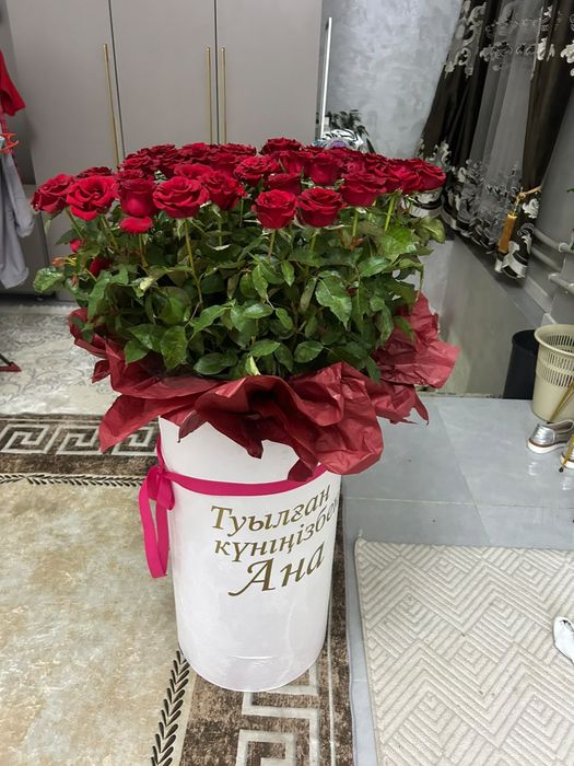 Гигант қызыл розалар