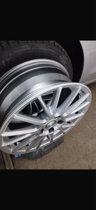 Продам новые диски R17 5х112