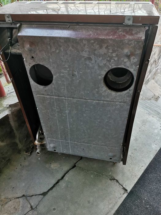 Soba pe gaz cu termostat si convector.