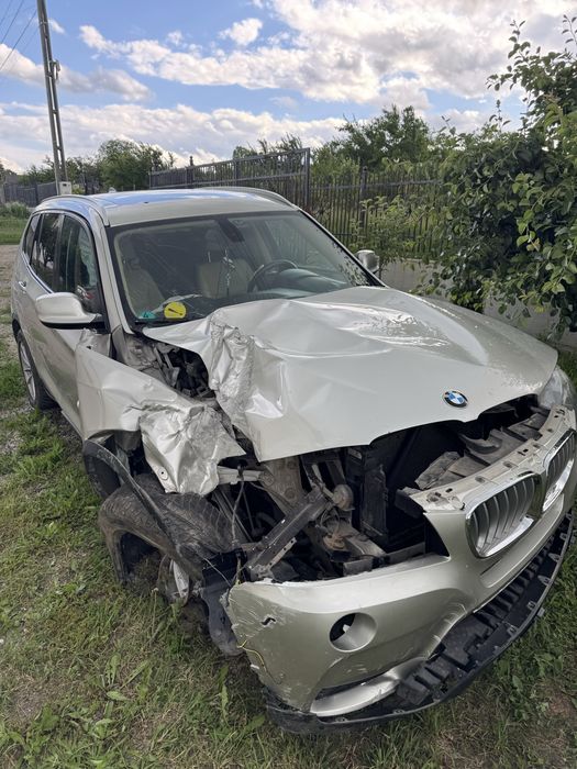 Bmw x3 f25 2011.