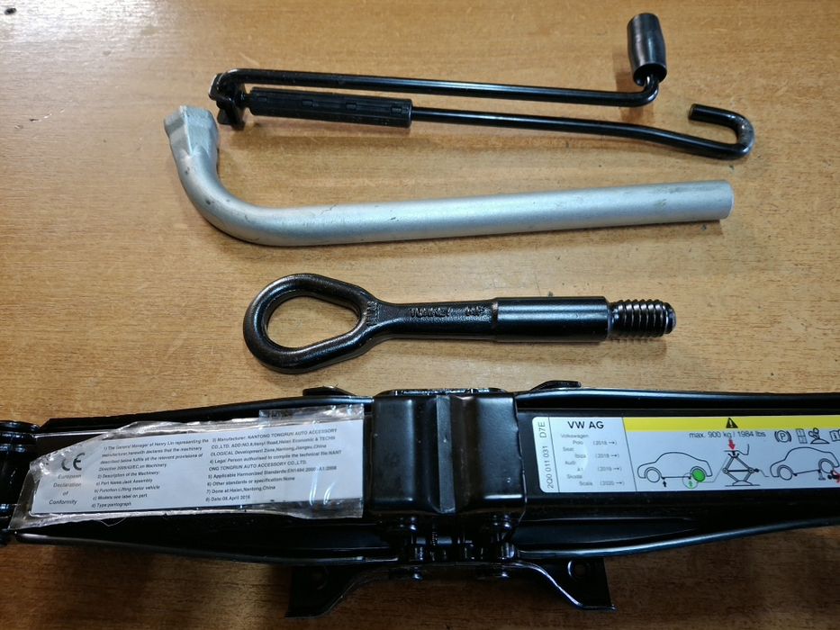 Cric cheie roti Vw Polo Audi A1 Ibiza 2012>