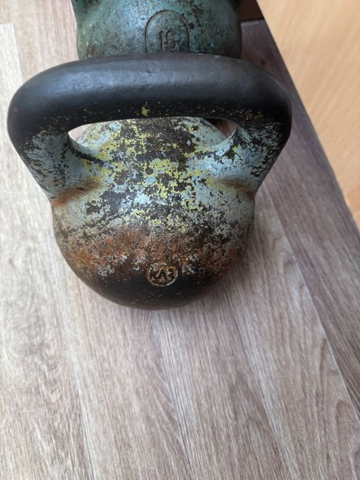 Продам атлетические гири по 16 кг