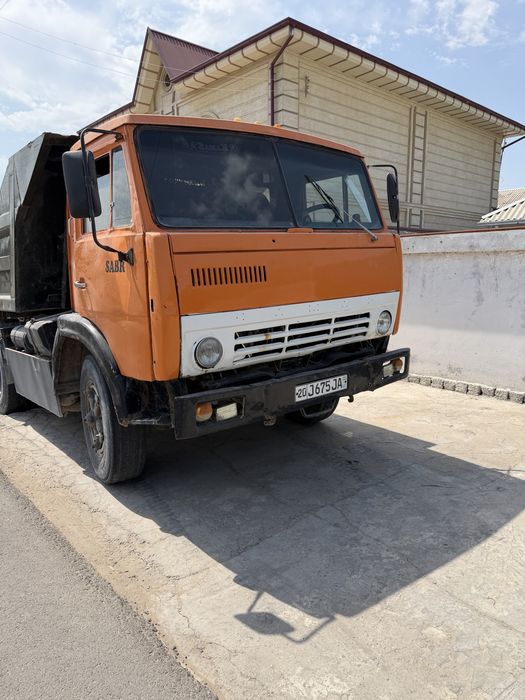 Kamaz srochna sotiladi
