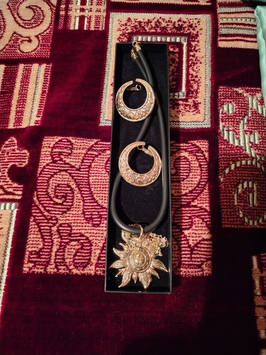 Set cercei și colier noi