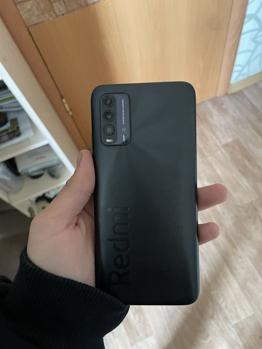 продам редми телефон в нормлаьном стостоянии