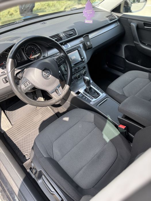 Volkswagen Passat DSG Bi-Xenon LED  Navigatie  Import Germania