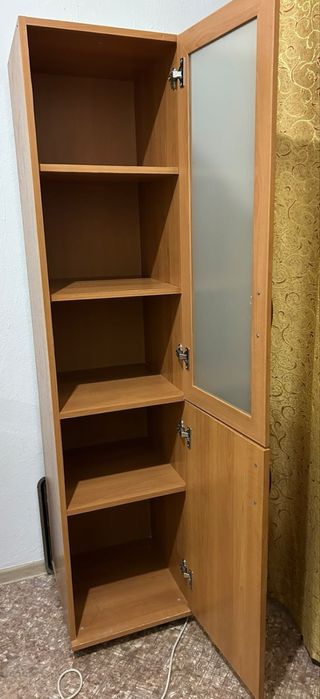 Шкафы для дома б/у