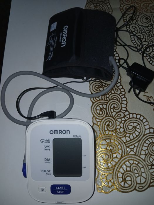 Танометр Omron..