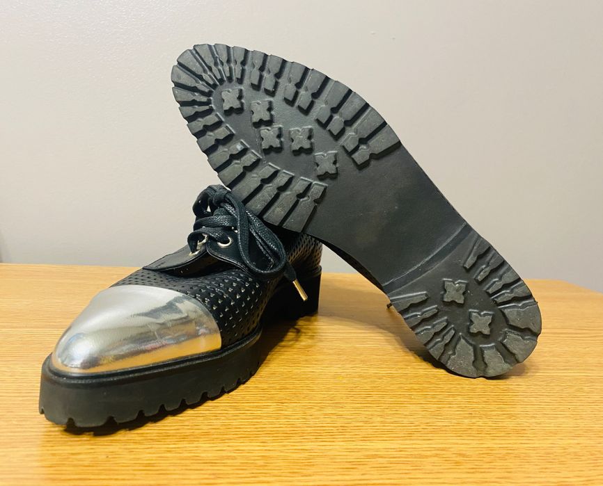 Pantofi Musette, din piele perforata, pentru femei, 39