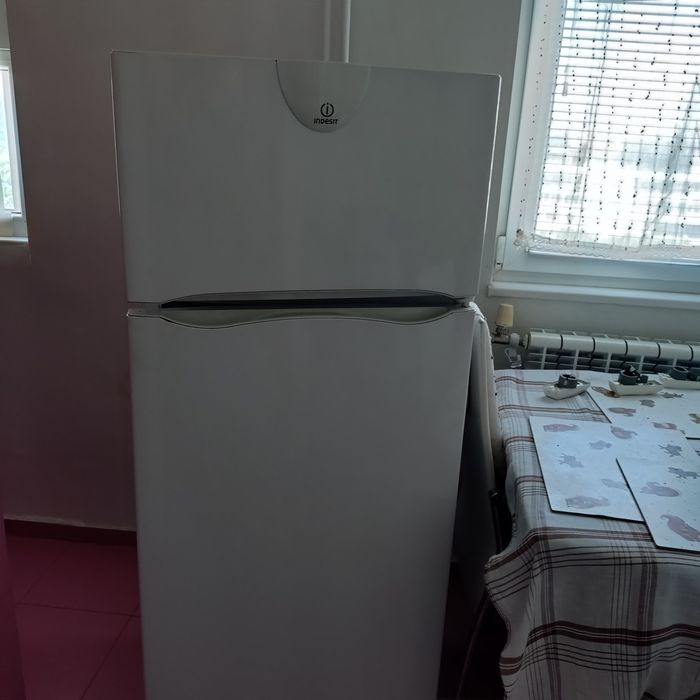 Хладилник Indesit