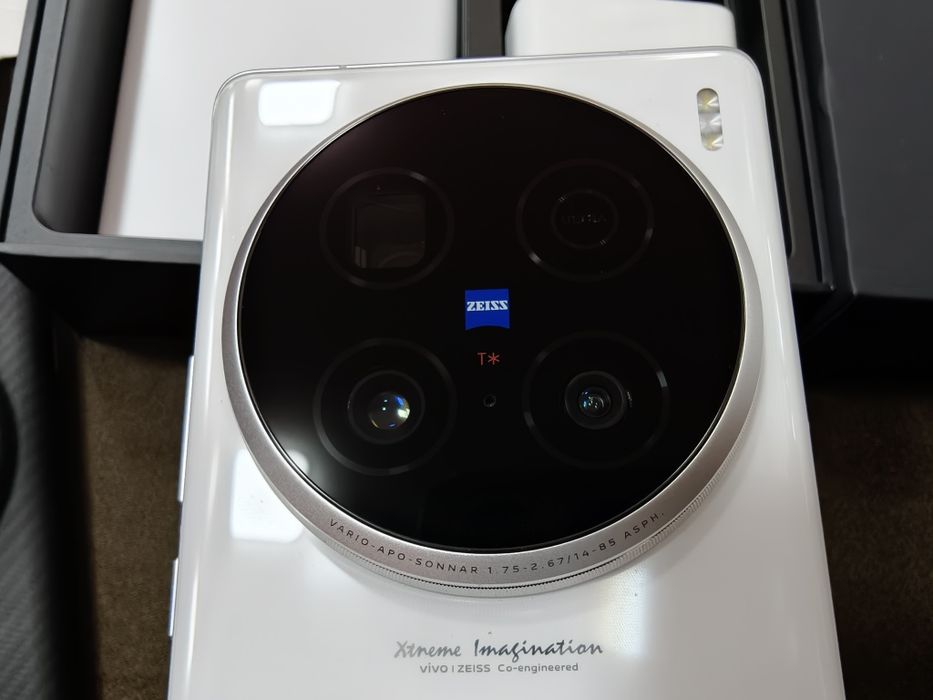 Vivo X100 Ultra 16/1Tb + Photography Kit