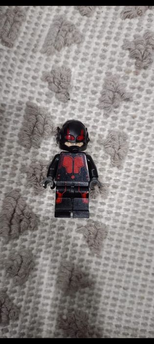 Продаю Лего оригинал в идеальном состоянии