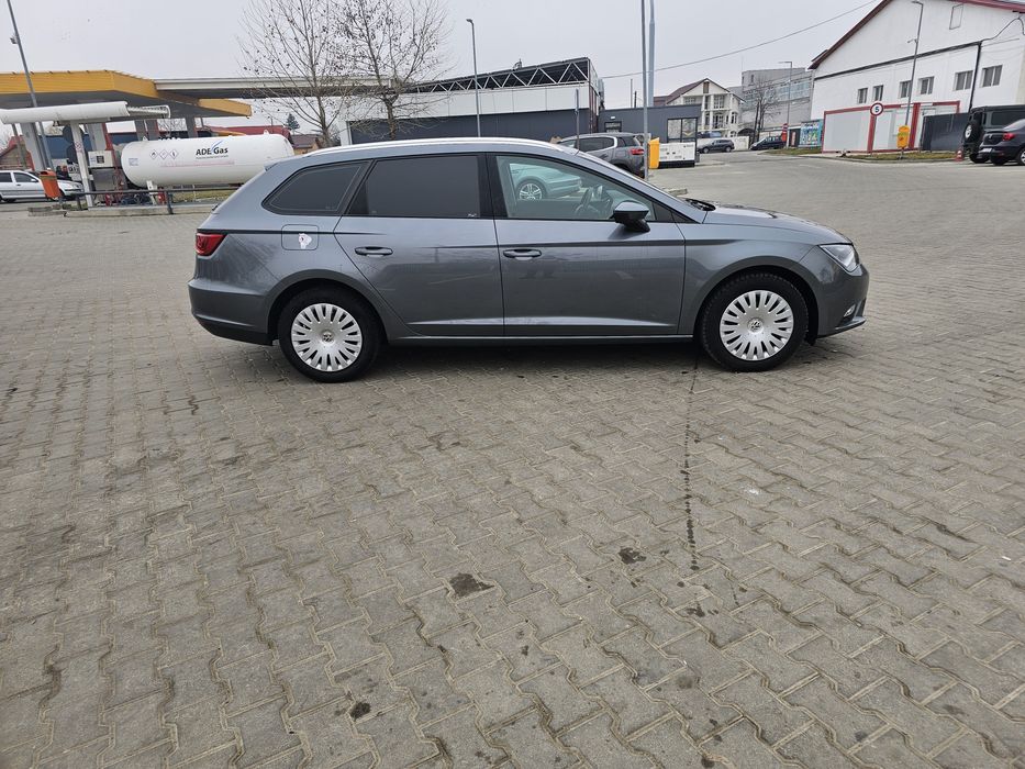 SEAT Leon 2015 — imagine 2