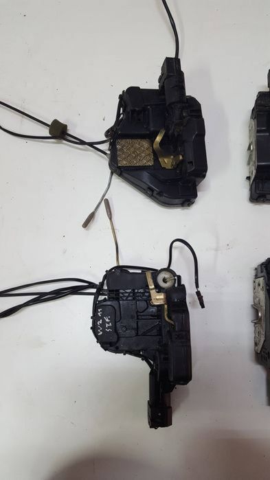Broasca portiera usa stânga dreapta fata spate Mercedes W211 E-Class