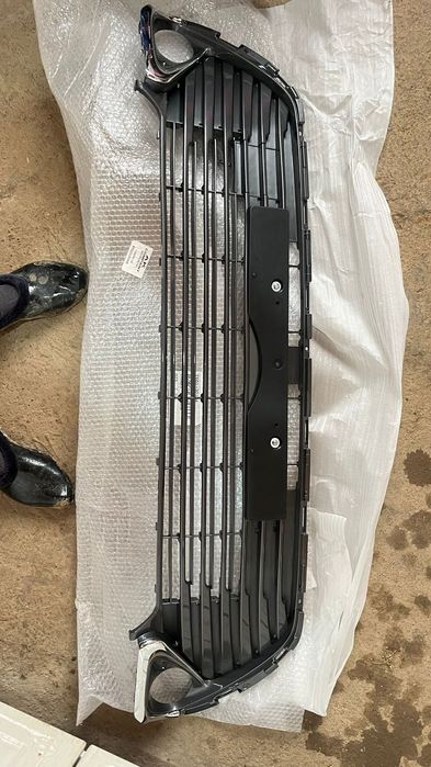 Решетка камри 55 НОВЫЙ