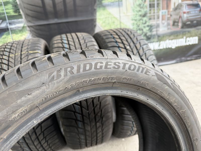 225/45/18 BRIDGESTONE 4бр