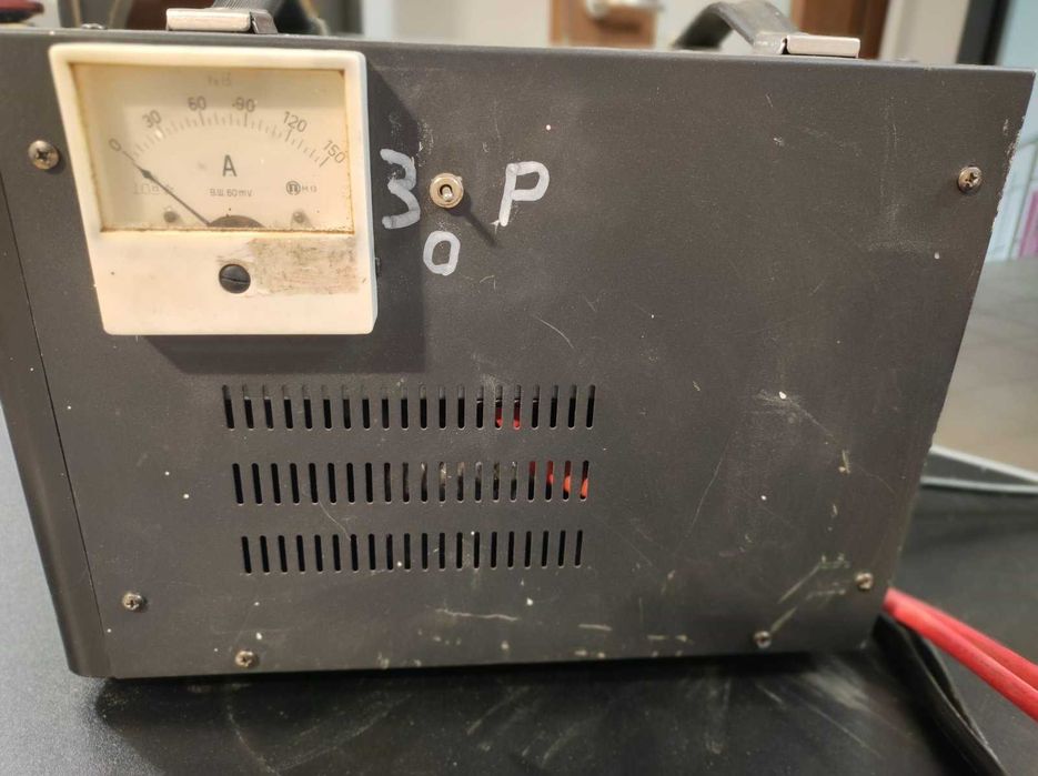 Продава се непрекъсваемо захранващо устройство (UPS) 1200W