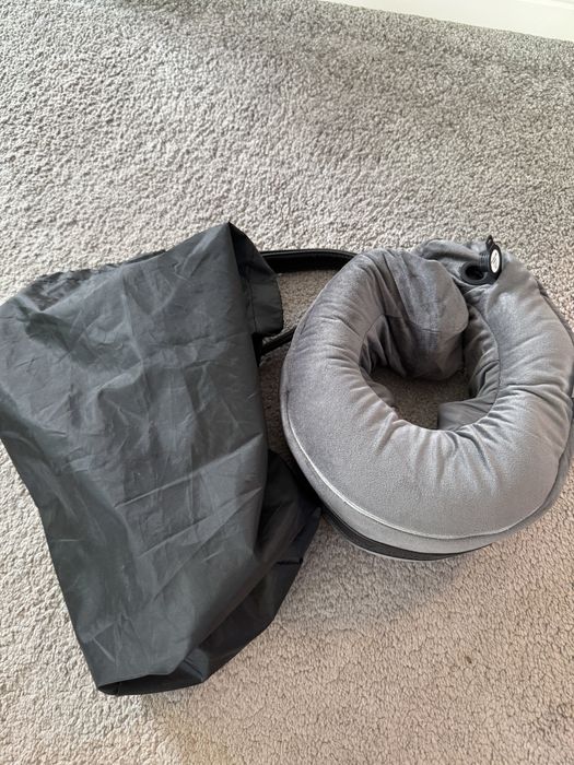 NOU Aparat de masaj pentru gat, Breo iNeck Air, tip perna, 2 programe