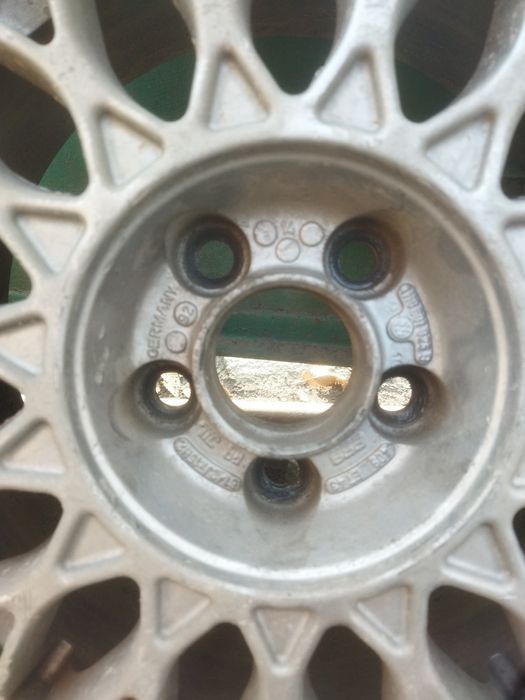 Продам дискис резиной ббс стояли на гольф 3