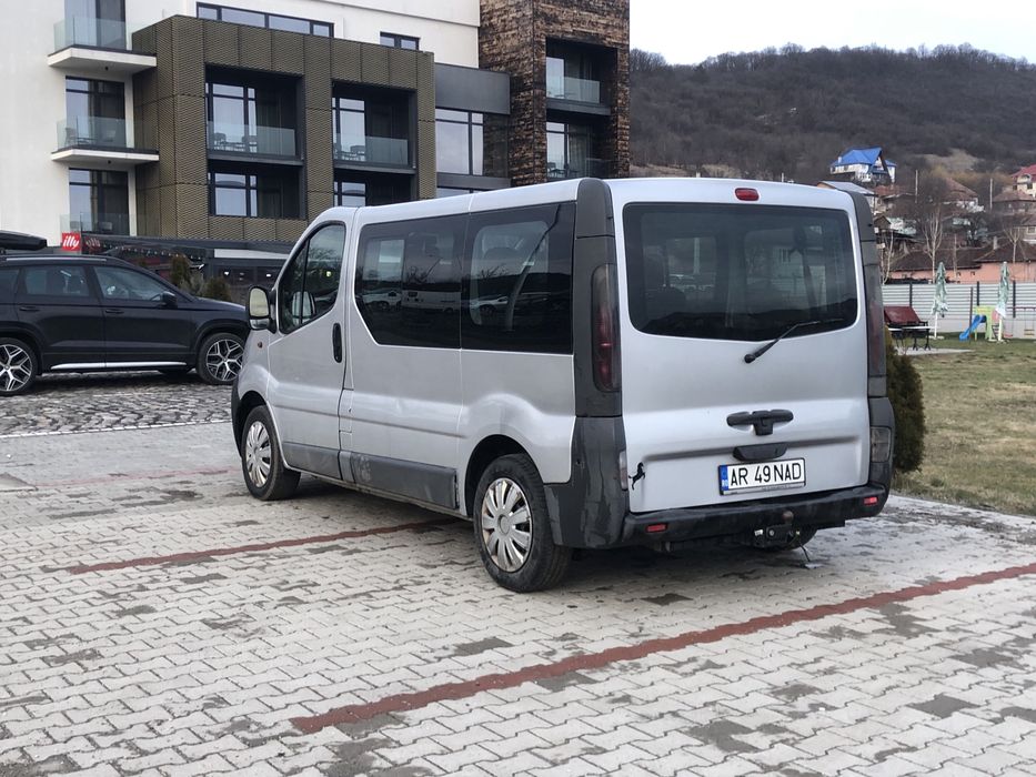Opel Vivaro 8+1 persoane 1.9TDI 6 Viteze 101 cp