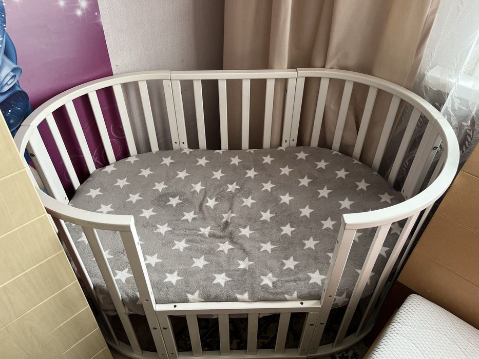 Продаю детскую кроватку 3в1