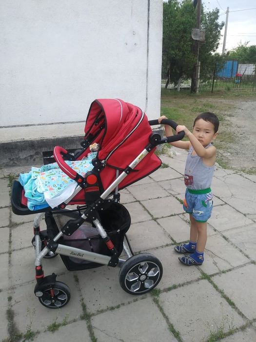 Продается Коляска детская