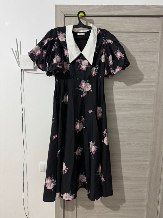 Продам вечернее платье и двойки, 3 платья