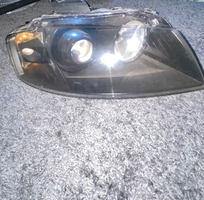 Фар за Ауди А3 8П Топ