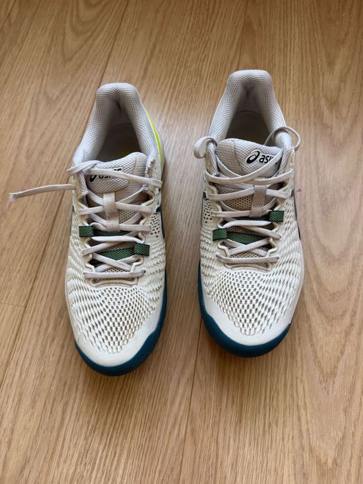 Продавам маратонки ASICS за тенис 42,5 номер, 27см