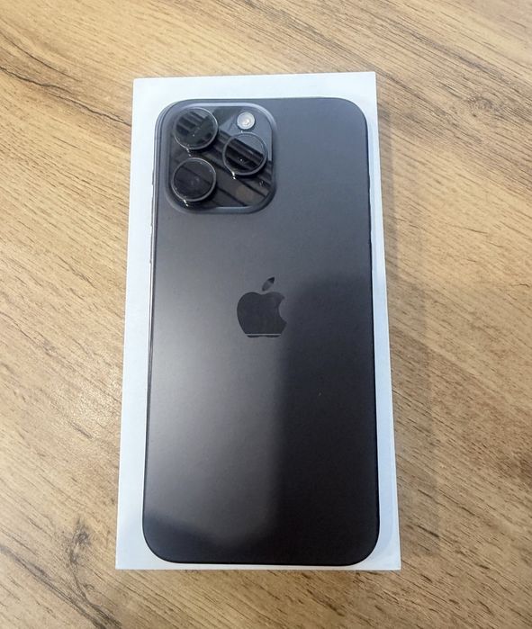 Продам iPhone 15 pro max 256 gb