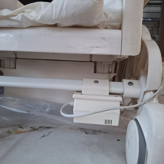 Продам детскую качалку-люльку!