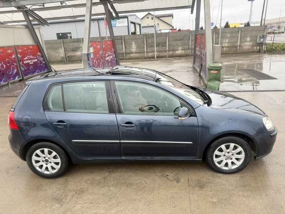 Vand golf 2008 14i full opțional accept schimb