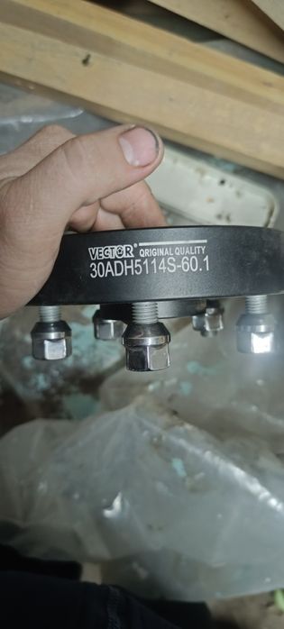 Колёсные проставки тойота