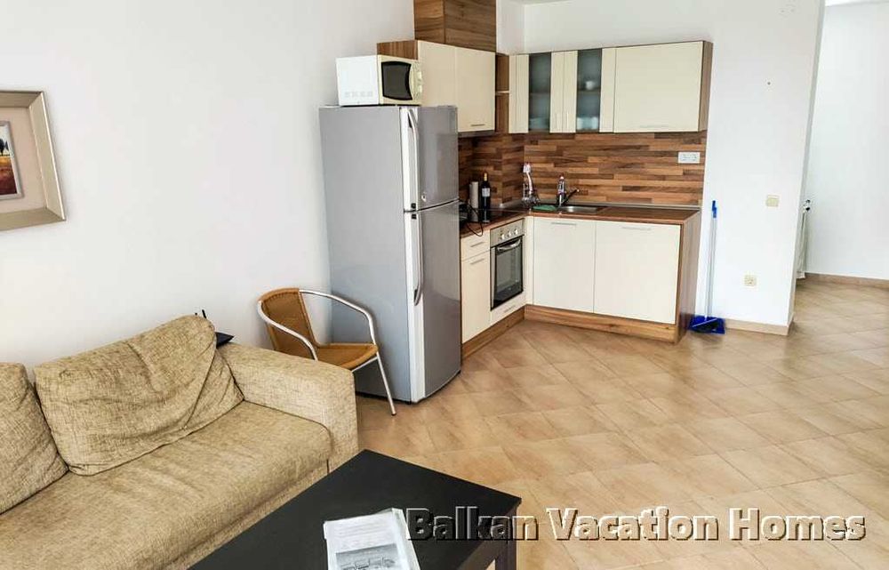 Тристаен апартамент с невероятна морска панорама в Бяла