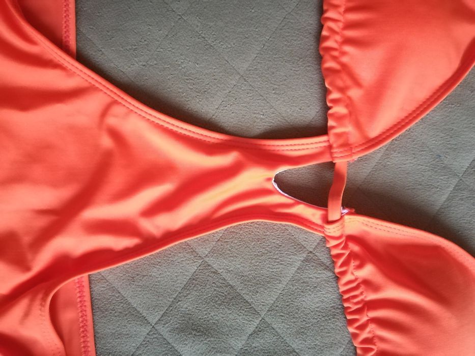 Нов бански костюм