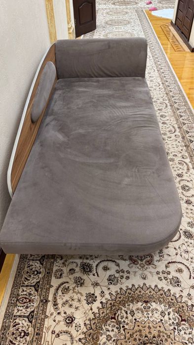 Диван, одноместный