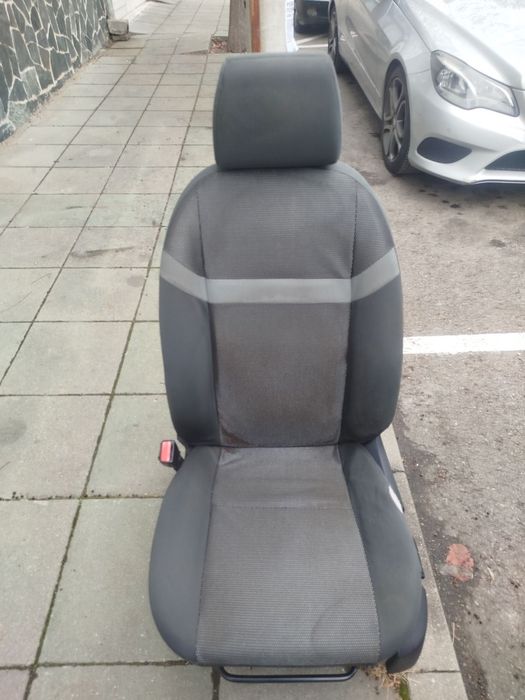 Салон за Форд Куга