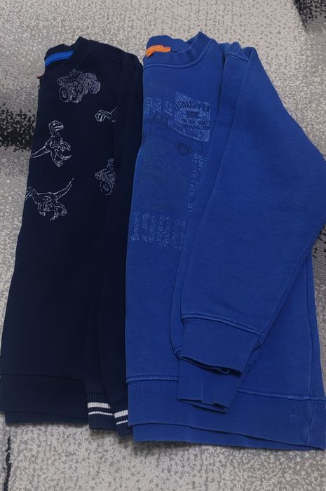 Lot bluze cu maneca lunga marime 128-134 cm