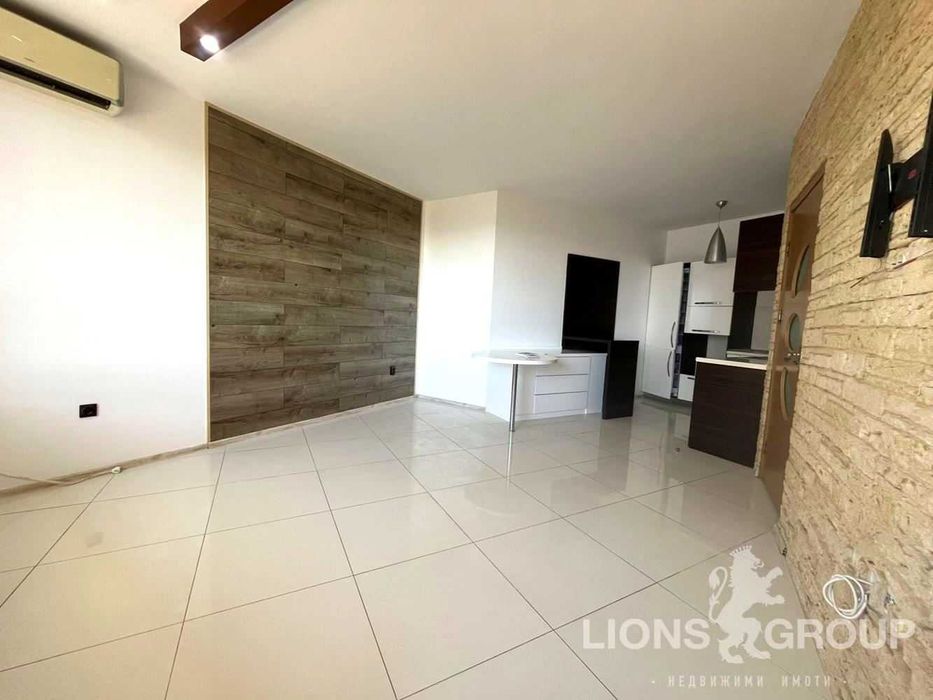 Продава се Двустаен апартамент в Варна, Възраждане 1 - 70 кв.м за 2072 €/кв.м - Снимка #1