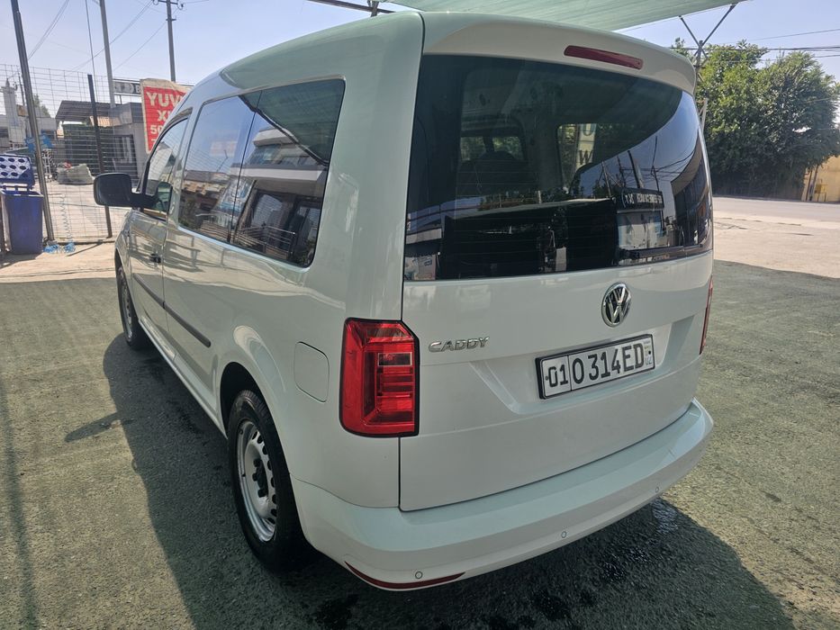 Volkswagen Caddy Combi 2022.