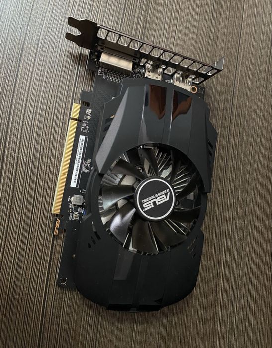 ASUS AMD Radeon RX550 4gb