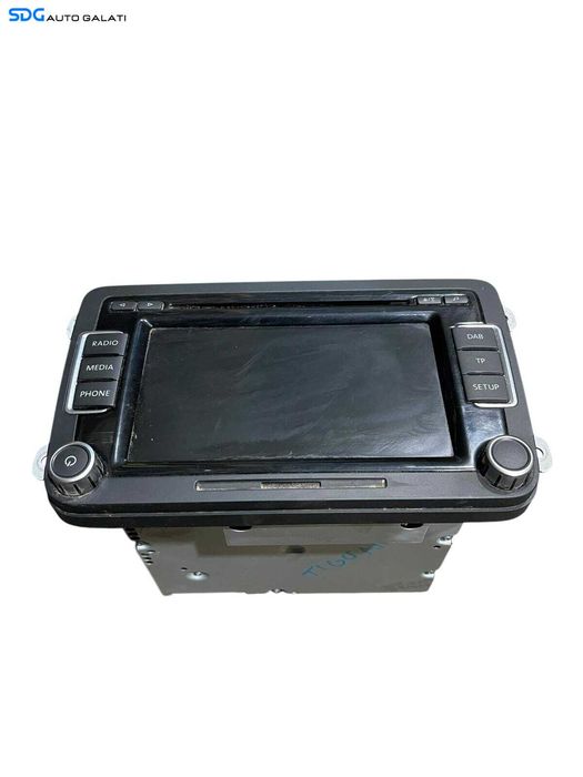 Radio CD Player Fara Safe Code Volkswagen Passat B6 2005 - 2010 Cod 3C8035195H [S0127]